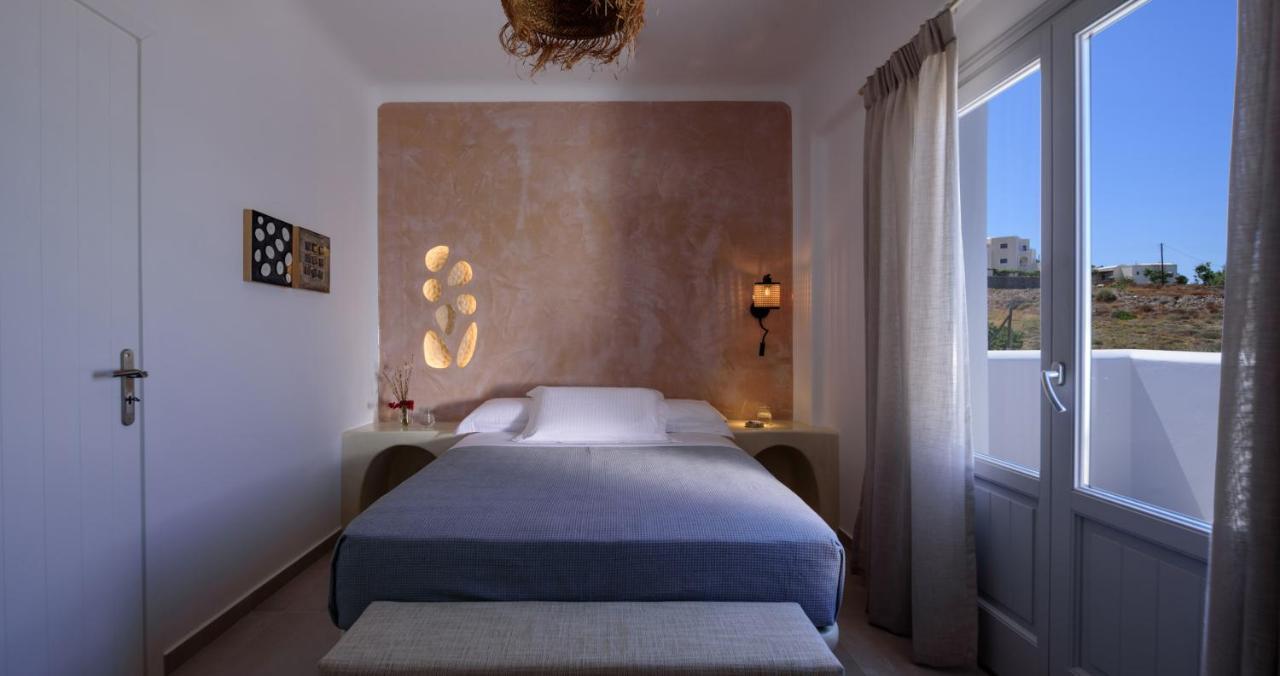 Acro Blue Luxury Villas อาโกรตีรี ภายนอก รูปภาพ