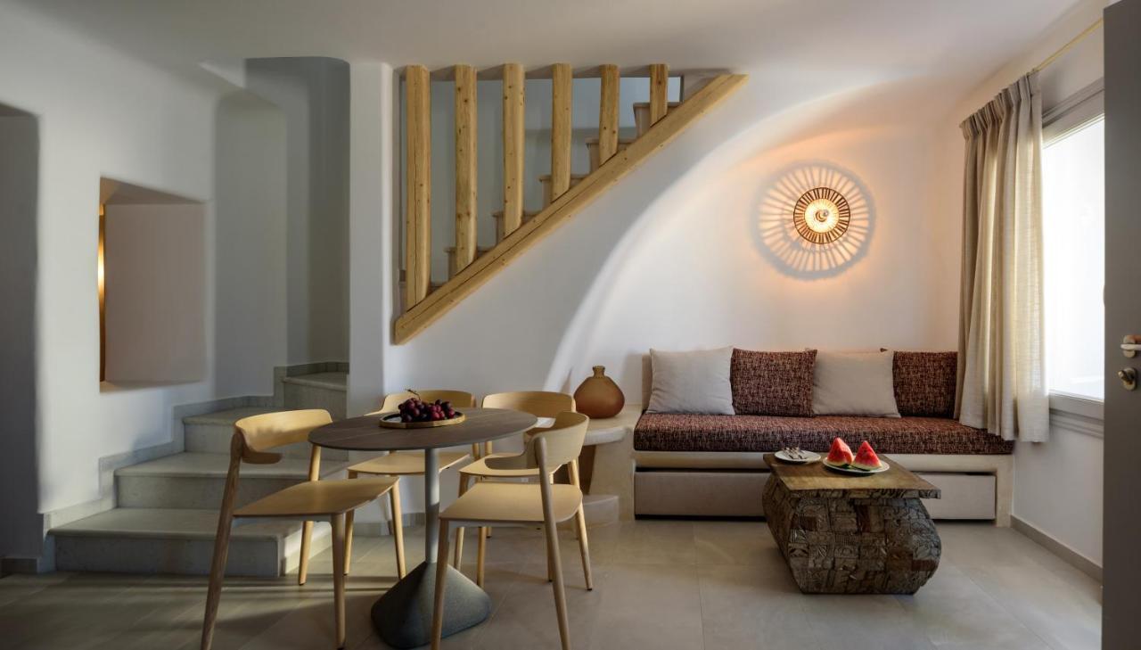 Acro Blue Luxury Villas อาโกรตีรี ภายนอก รูปภาพ